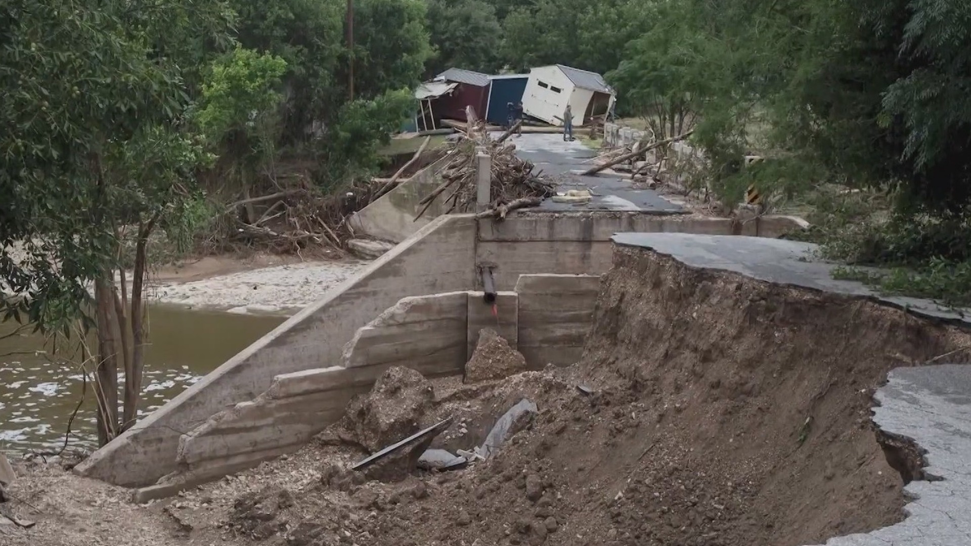 Floodgates open at multiple dams, Lake Travis full for the first