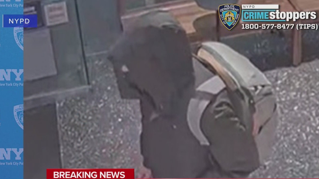 UnitedHealthcare CEO shooting: NYPD releases new images of suspect ...
