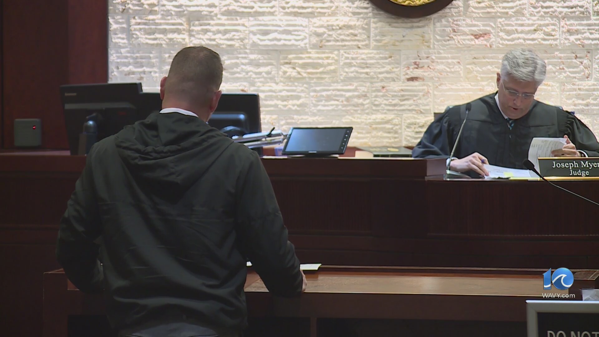 Norfolk officer charged with sexual assault – WAVY.com