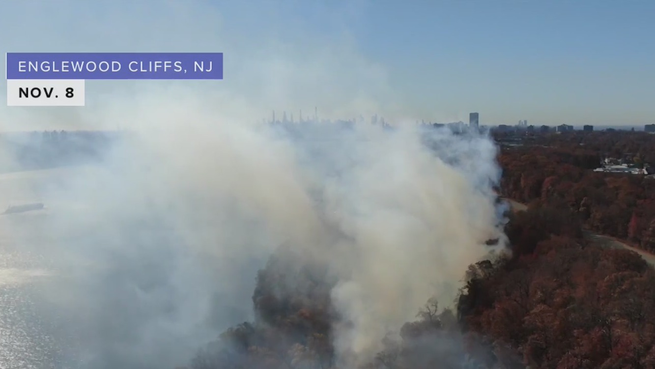 Wildfires continue to rage across both coasts | NewsNation Live ...